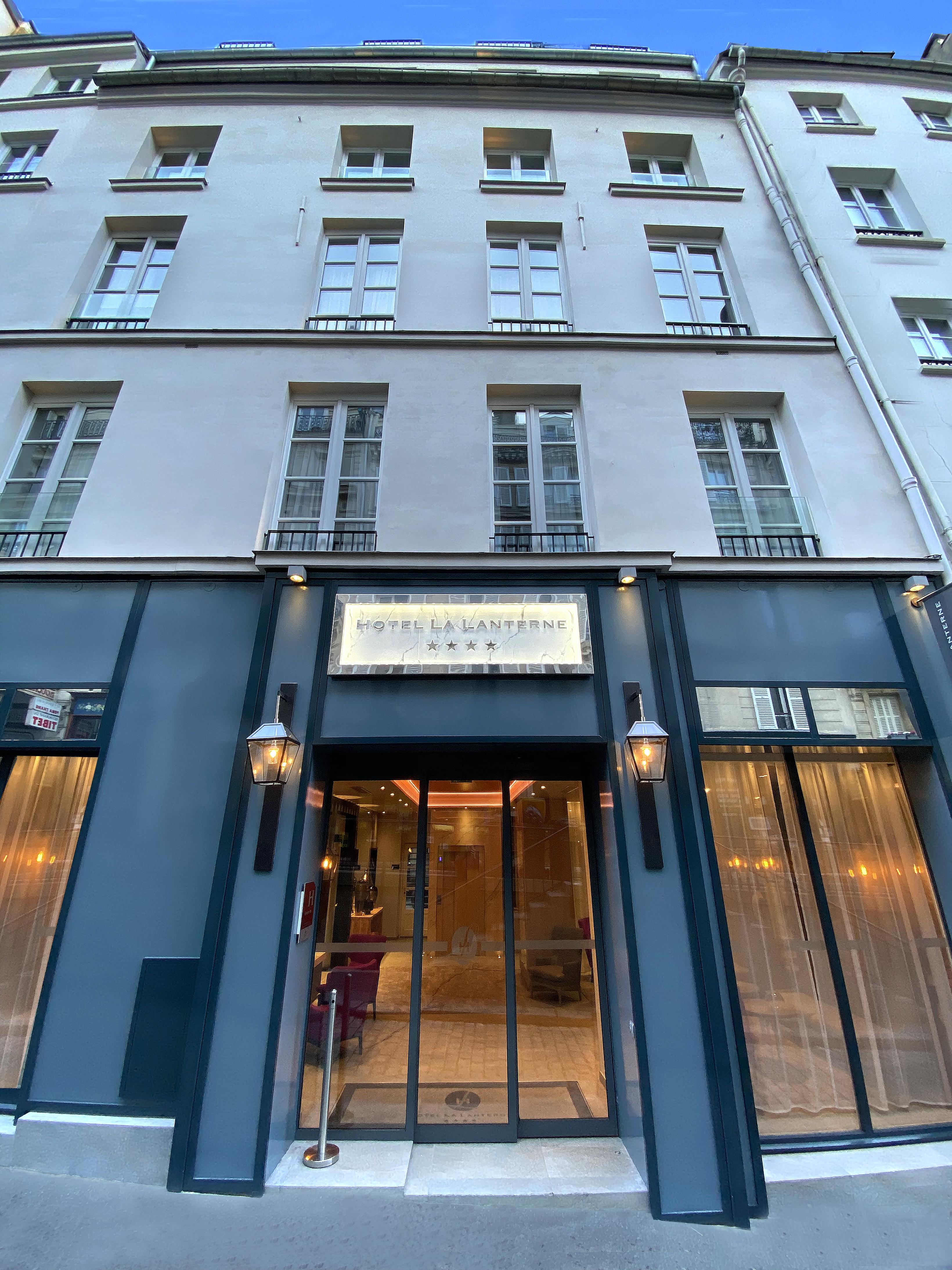 Hotel La Lanterne Parigi Esterno foto